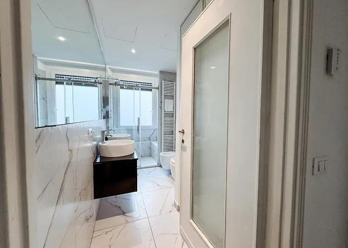 Macchi - Station Rooftop - アパート